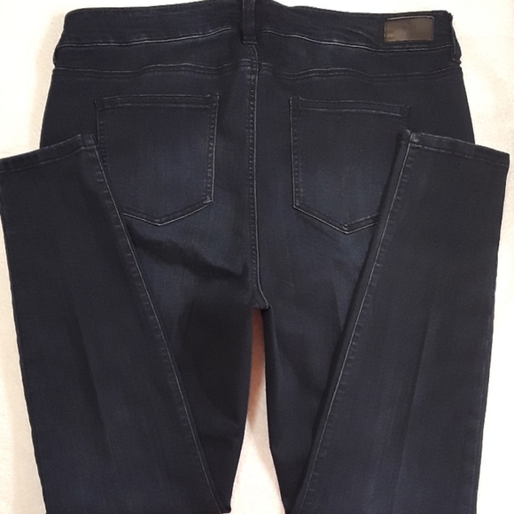 Celebrity Pink Dawson Super Skinny Jeans. Women's Plus Size: W20x29L. - Picture 2 of 9